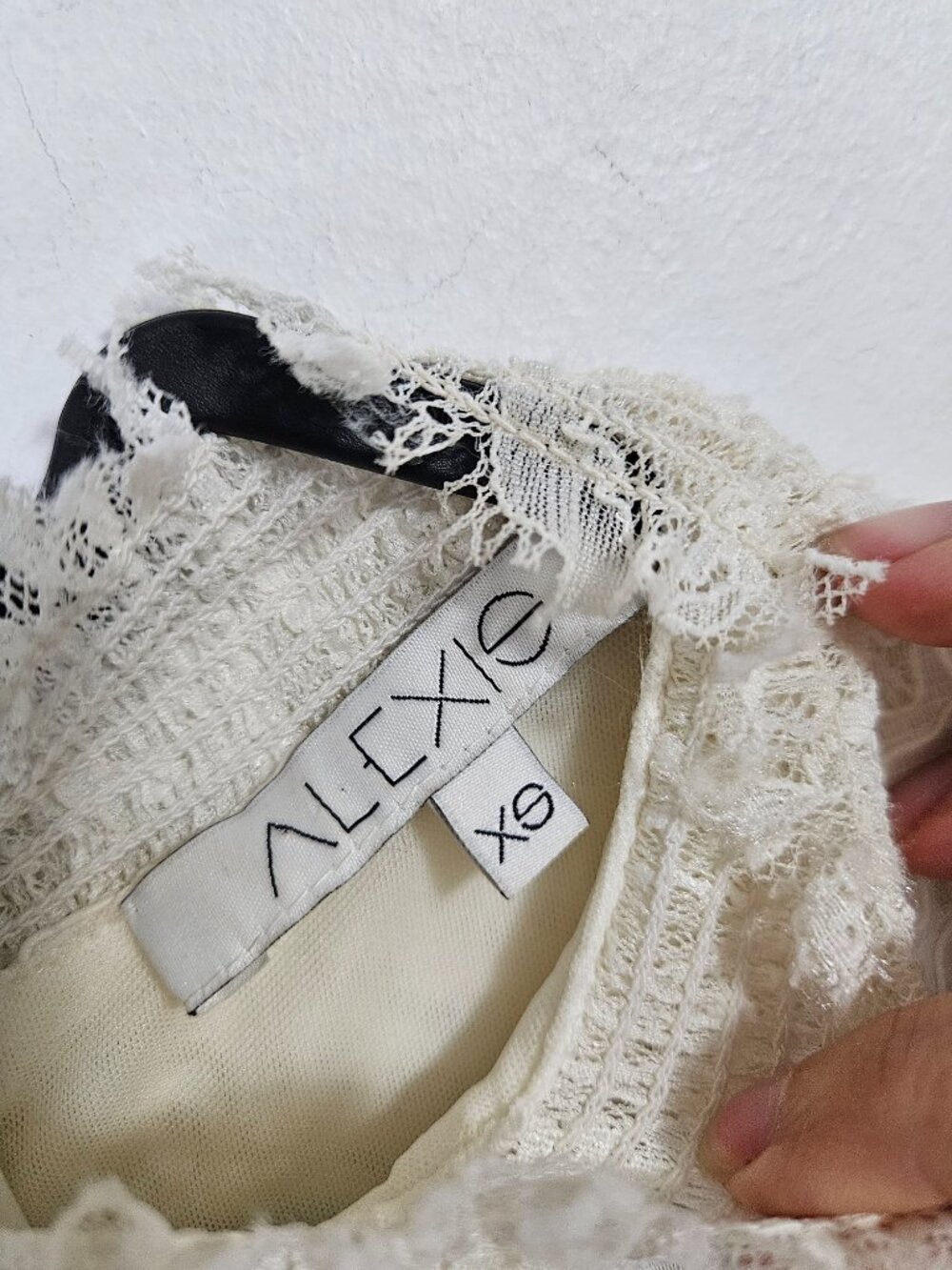 ALEXIS Sonia White Lace Mini Dress XS Fringe - Picture 9 of 10